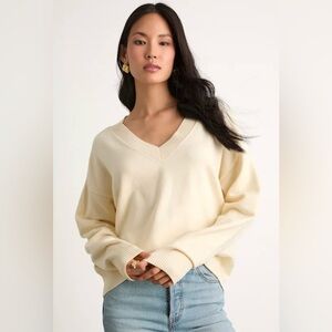 Quinee Cream V-Neckline Oversized Sweater